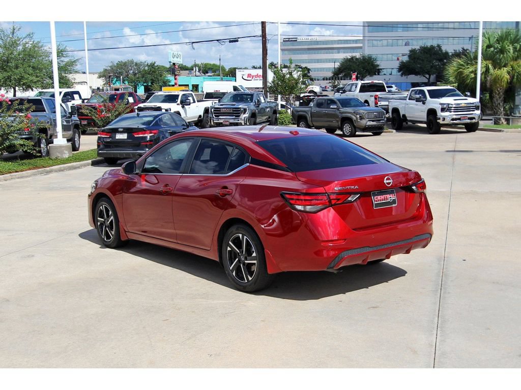 Used 2025 Nissan Sentra SV w/ All-Weather Package FWD image 4