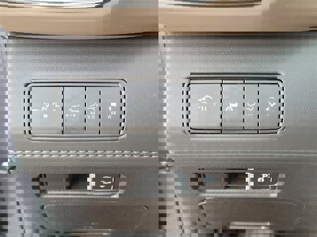 Certified 2022 Hyundai Santa Fe Limited image 26