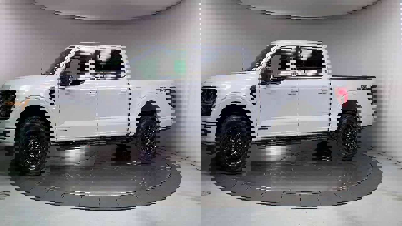 New 2025 Ford F150 XLT w/ Equipment Group 302A MID image 5