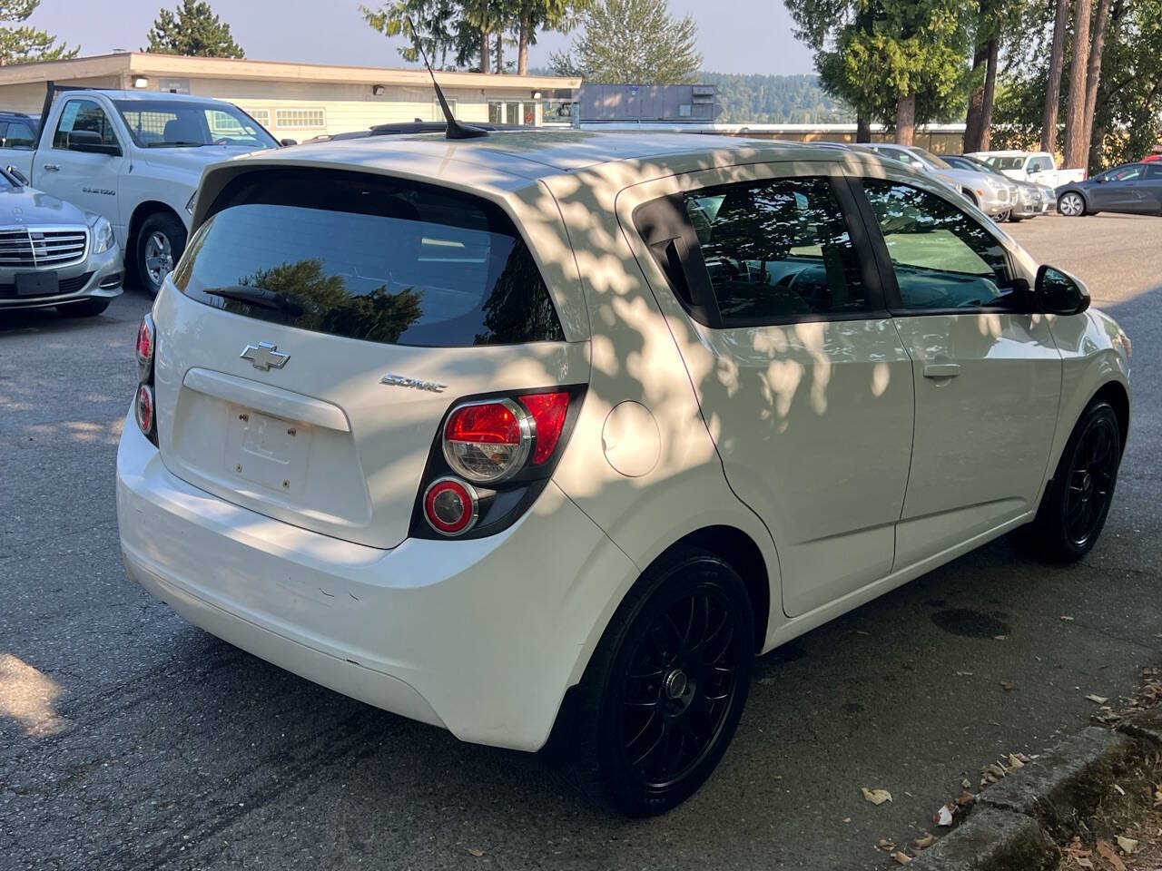 Used 2013 Chevrolet Sonic LS FWD image 5