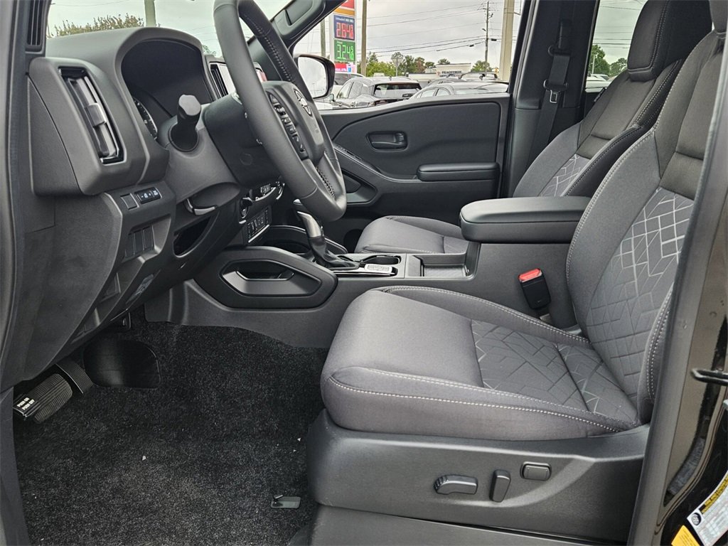 New 2026 Nissan Frontier SV image 3