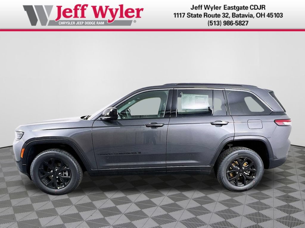 New 2026 Jeep Grand Cherokee Altitude AWD/4WD image 30