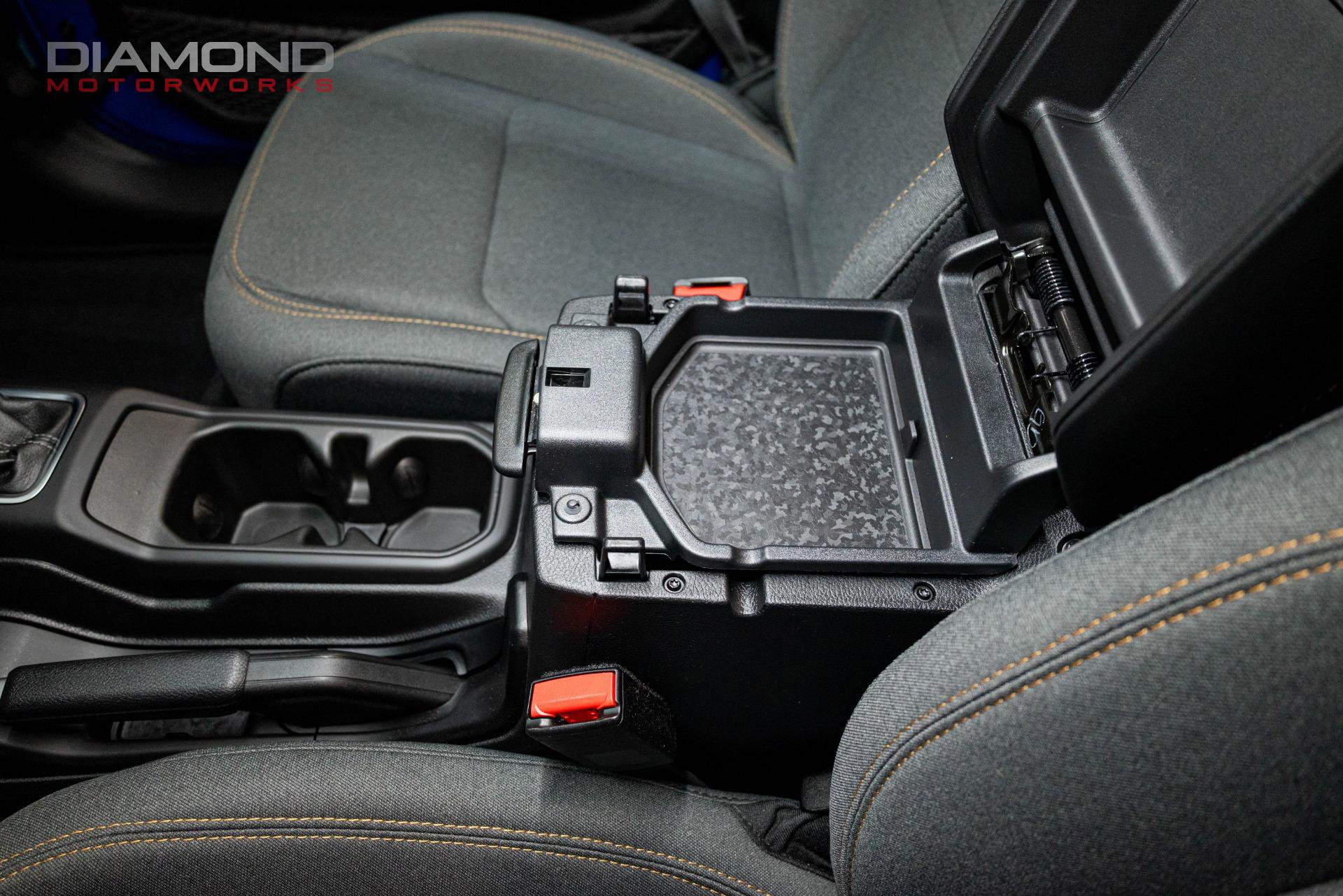 Used 2024 Jeep Wrangler Unlimited Sahara w/ Technology Group image 71