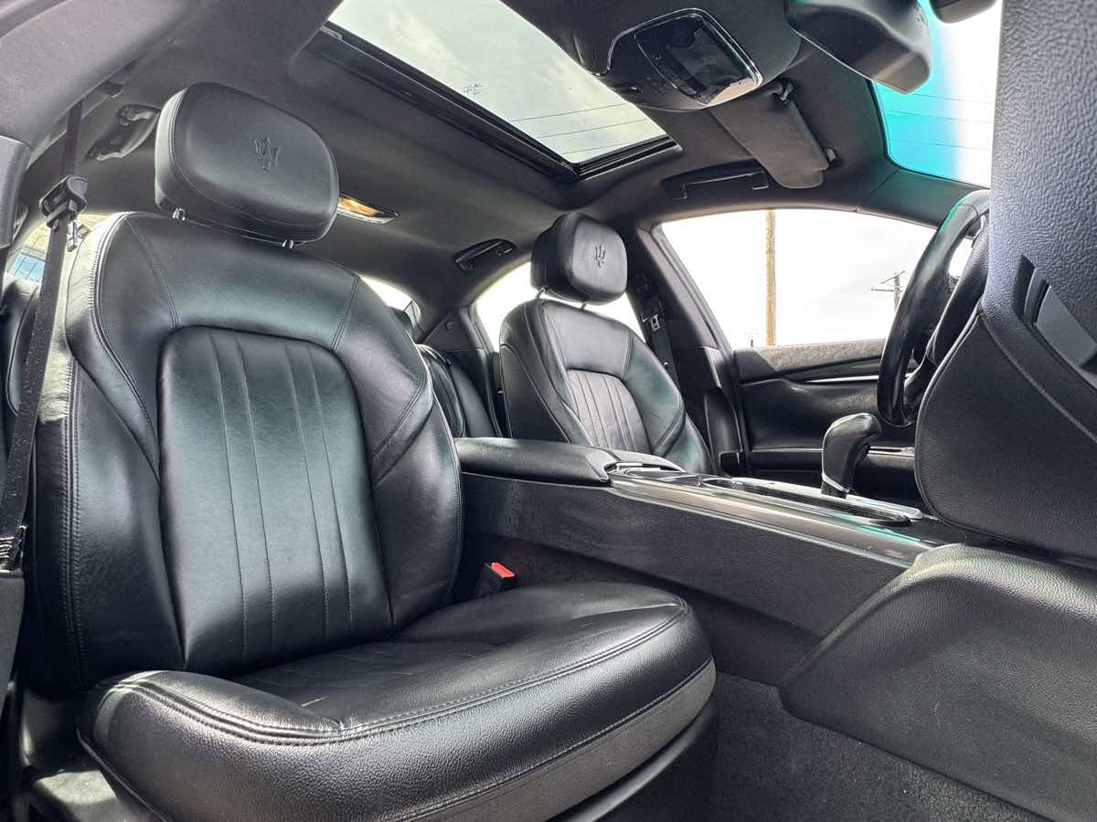Used 2016 Maserati Ghibli RWD image 31