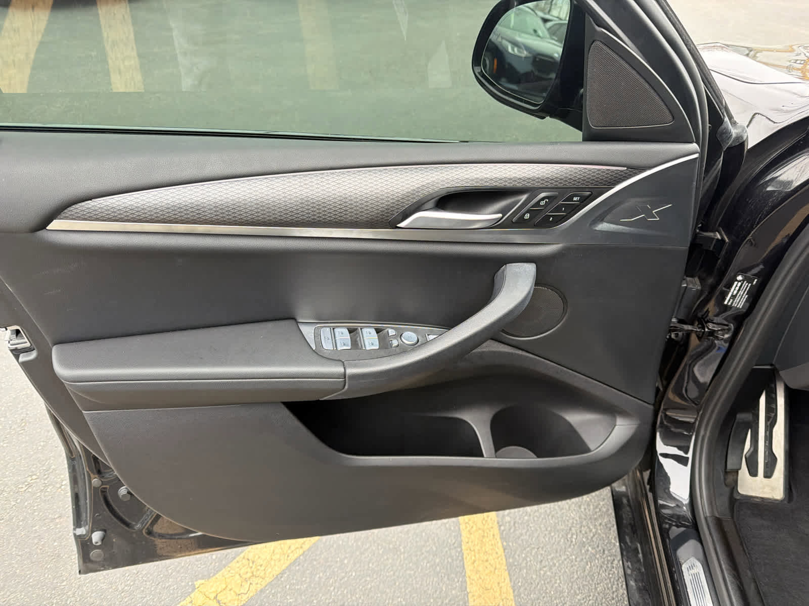 Certified 2023 BMW X4 xDrive30i w/ M Sport Package image 23