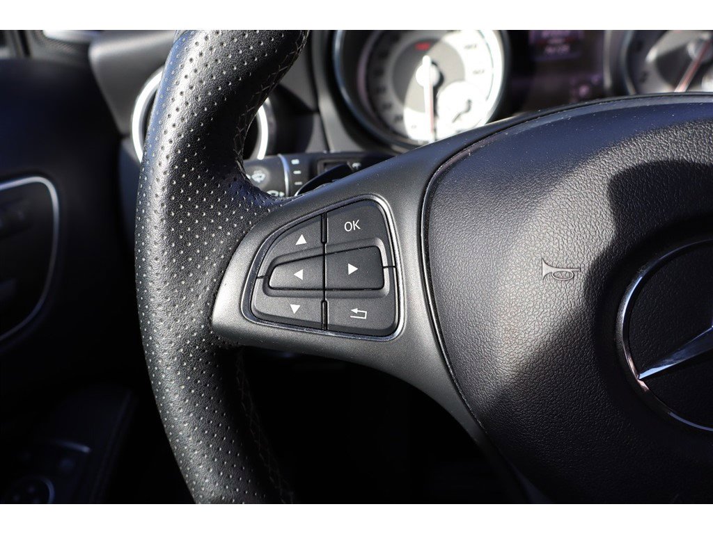 Used 2017 Mercedes-Benz GLA 250 4MATIC image 24