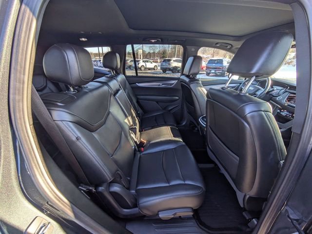 Used 2023 Cadillac XT6 Luxury image 35