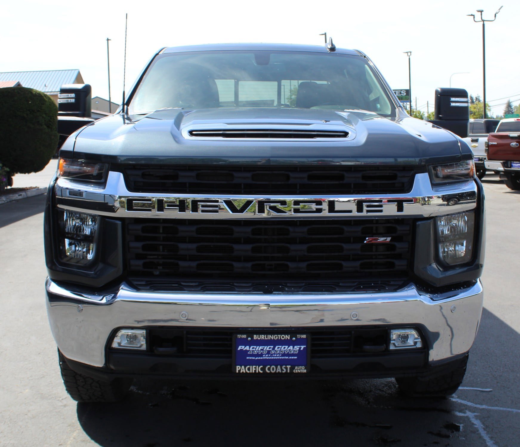 Used 2020 Chevrolet Silverado 2500 LT w/ True North Edition AWD/4WD image 8