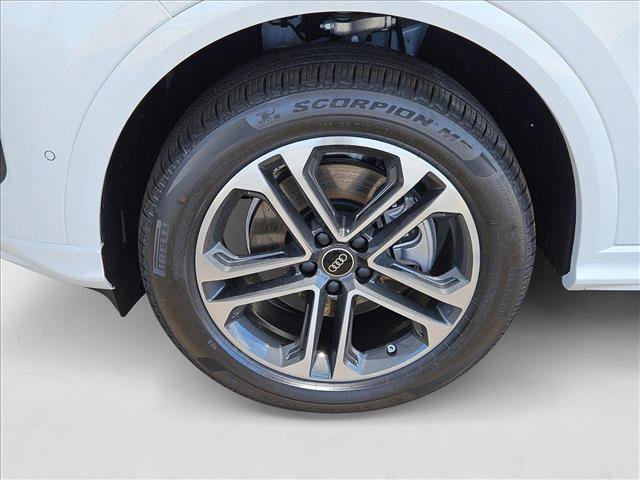 New 2025 Audi Q5 Premium w/ Convenience Package image 10