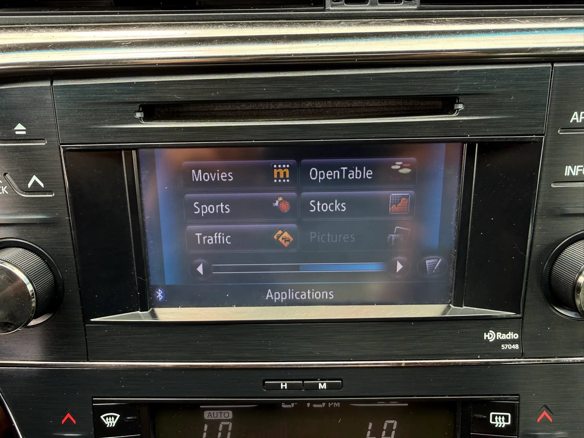 Used 2013 Toyota Avalon XLE Touring FWD image 40