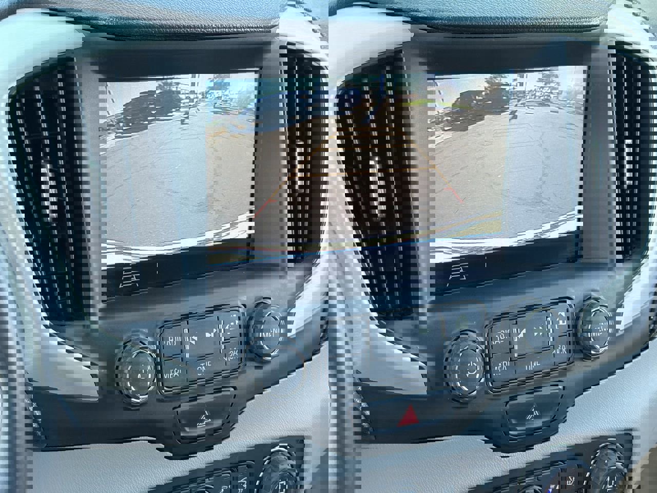 Used 2018 GMC Terrain SLT w/ Preferred Package image 28