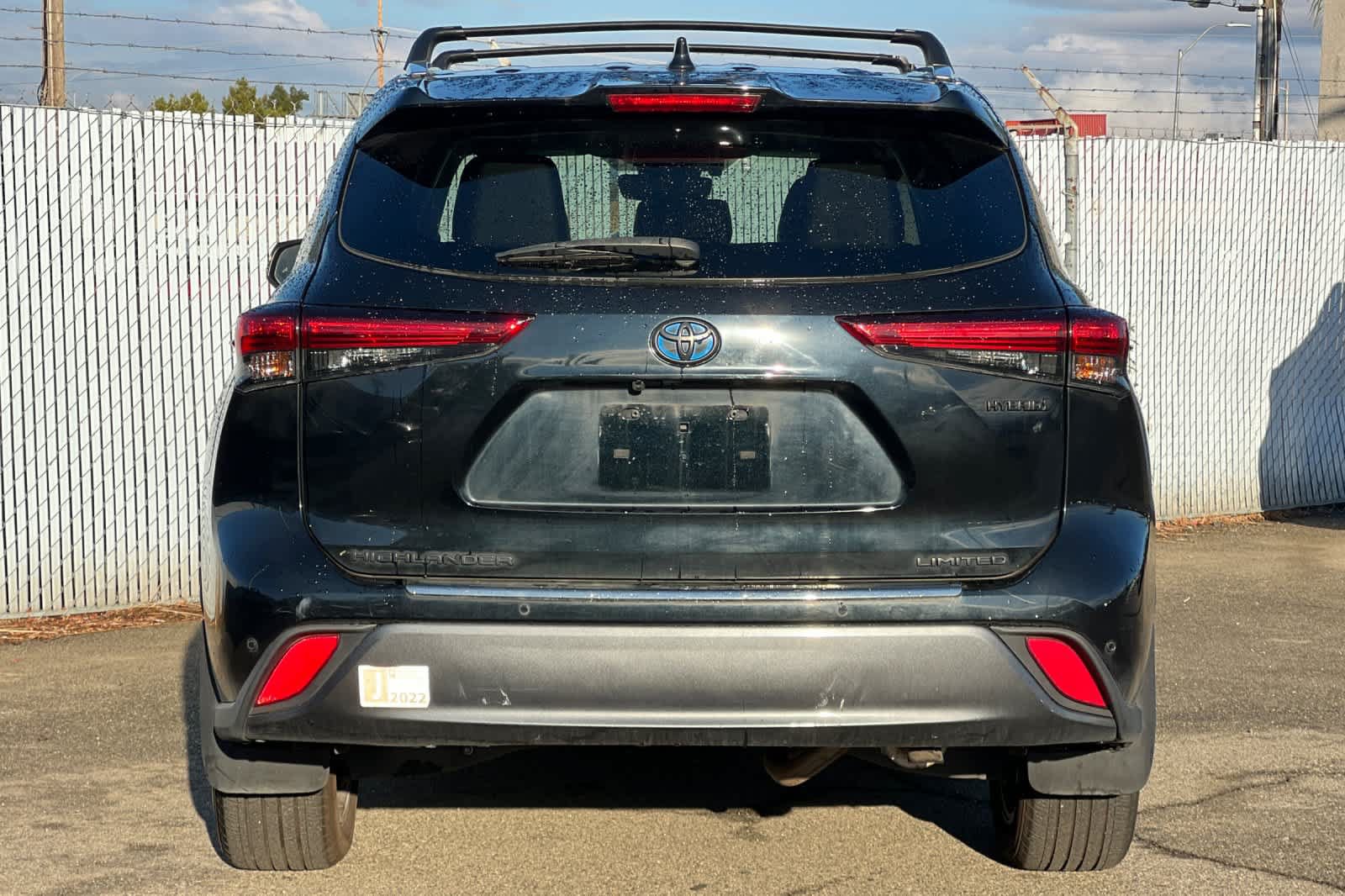 Used 2021 Toyota Highlander Limited AWD/4WD image 4