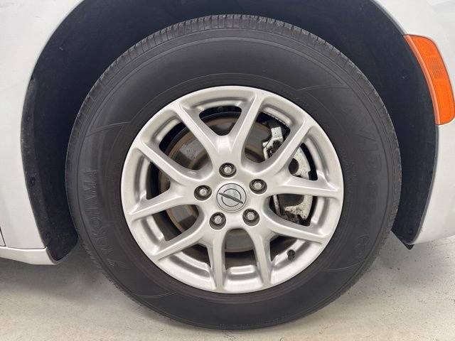 Used 2023 Chrysler Pacifica Touring-L FWD image 31