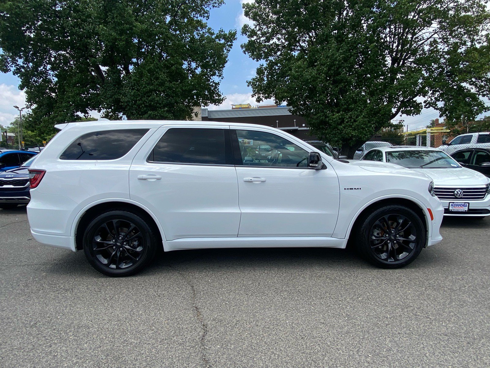 Used 2022 Dodge Durango R/T w/ Blacktop Package AWD/4WD image 2