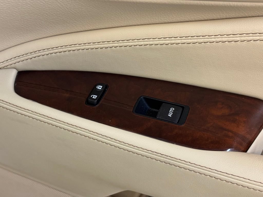Used 2013 Lexus LS 460 AWD w/ Comfort Pkg image 37