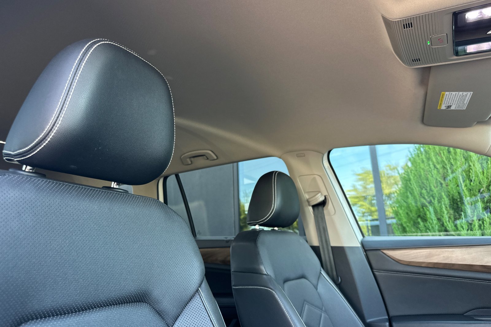 Certified 2024 Volkswagen Atlas SE image 18