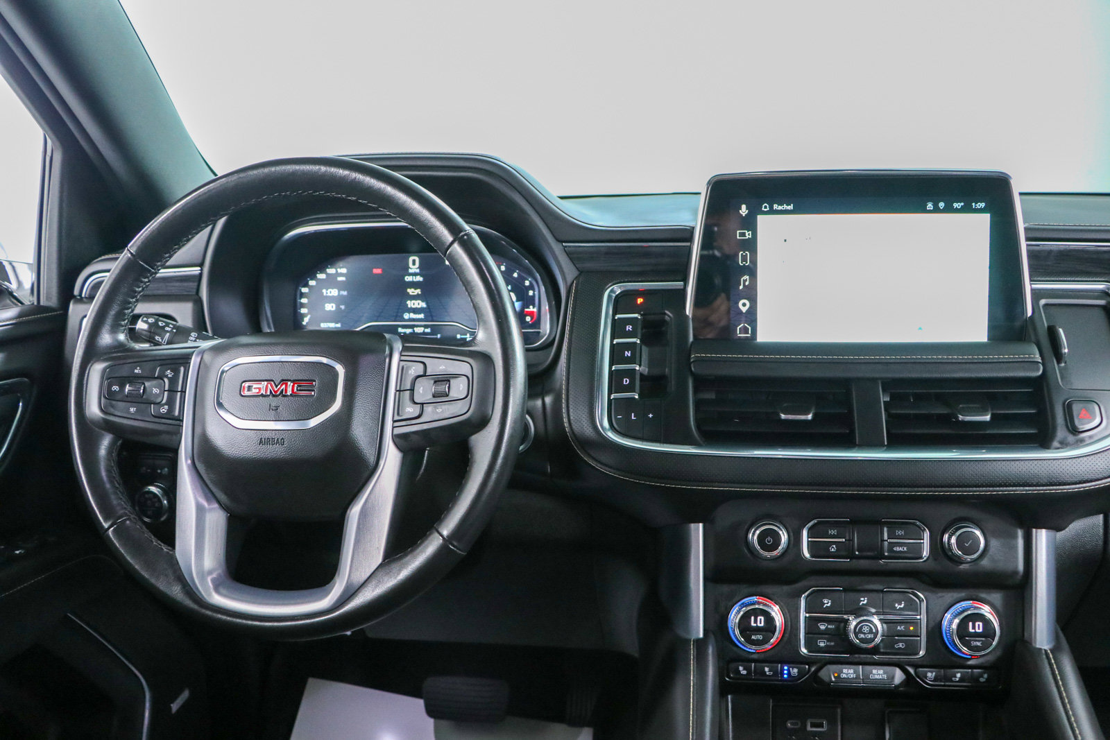 Used 2023 GMC Yukon SLT w/ SLT Luxury Package RWD image 18