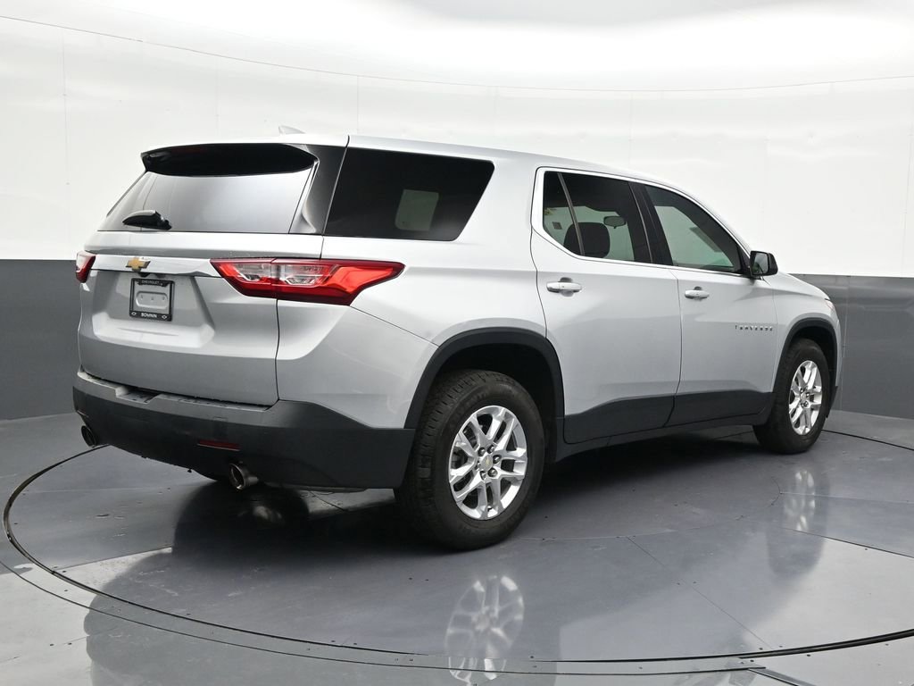 Used 2021 Chevrolet Traverse LS image 5