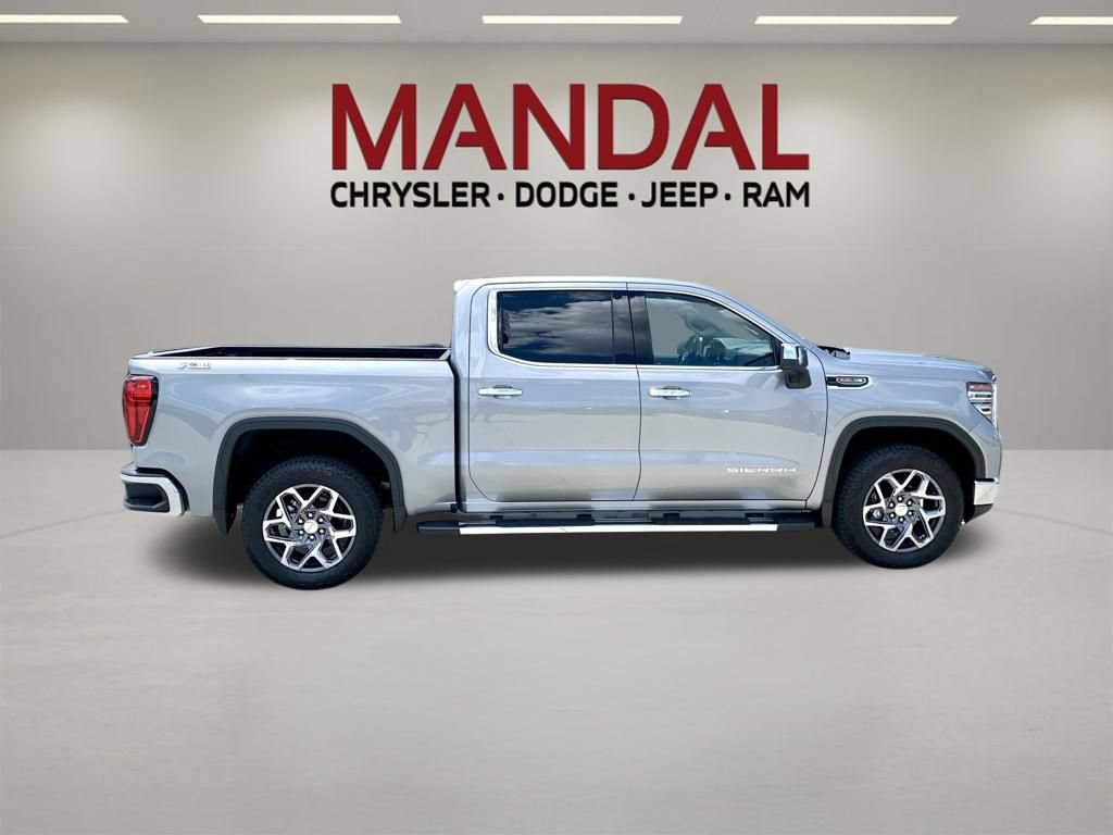 Used 2026 GMC Sierra 1500 SLT w/ SLT Premium Plus Package AWD/4WD image 5