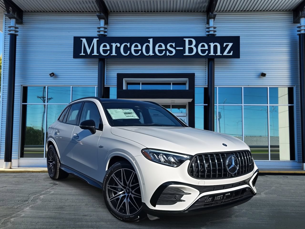 New 2026 Mercedes-Benz GLC 43 AMG 4MATIC image 1