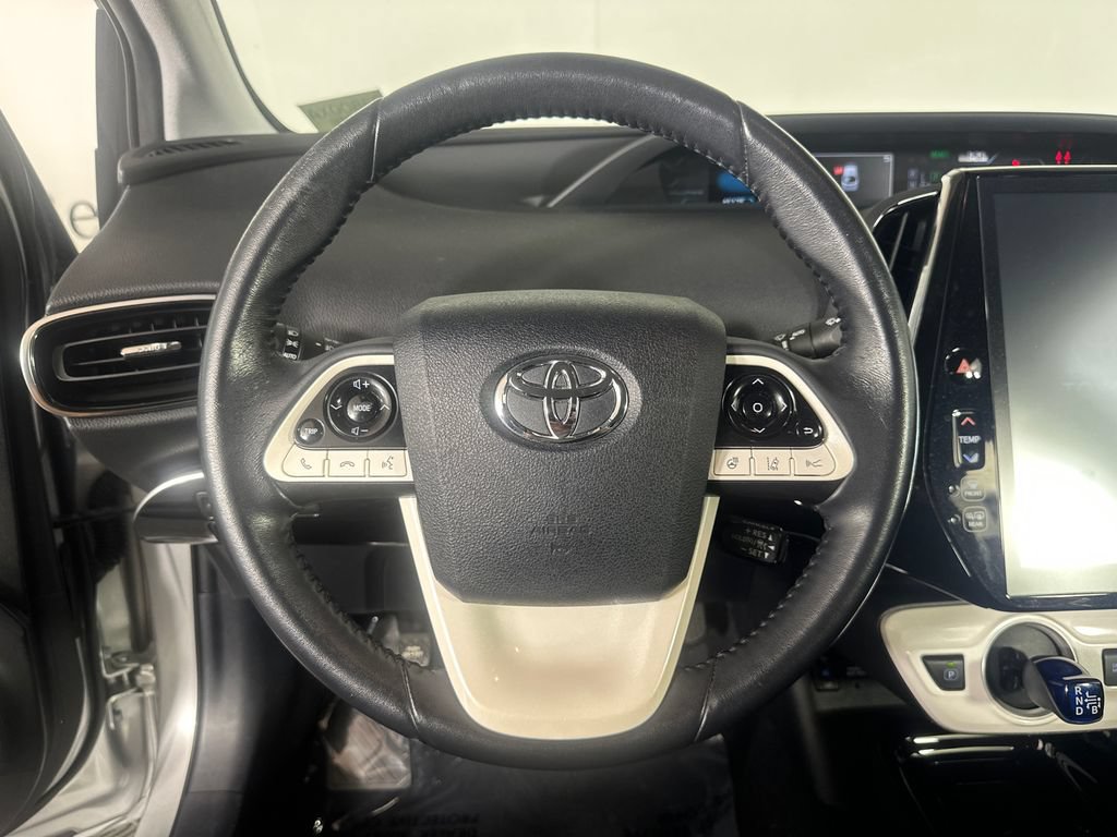 Used 2017 Toyota Prius Prime Advanced FWD image 23