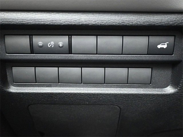 New 2025 Mitsubishi Outlander SE image 28