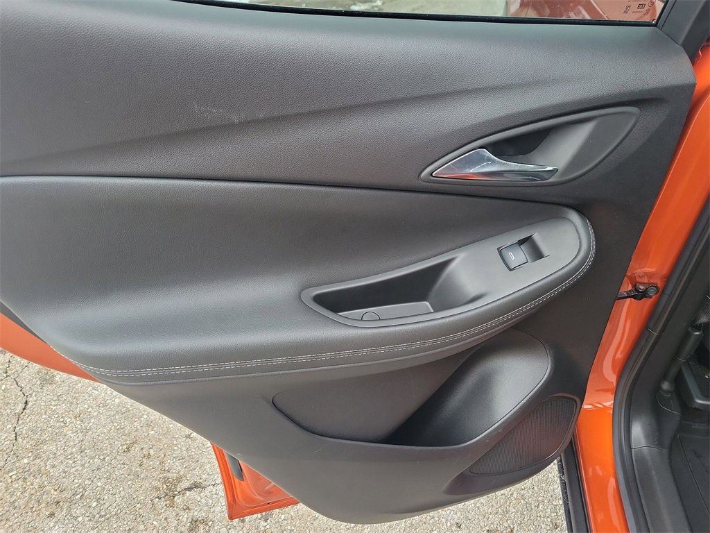 Used 2023 Buick Encore GX Essence w/ Experience Buick Package image 15