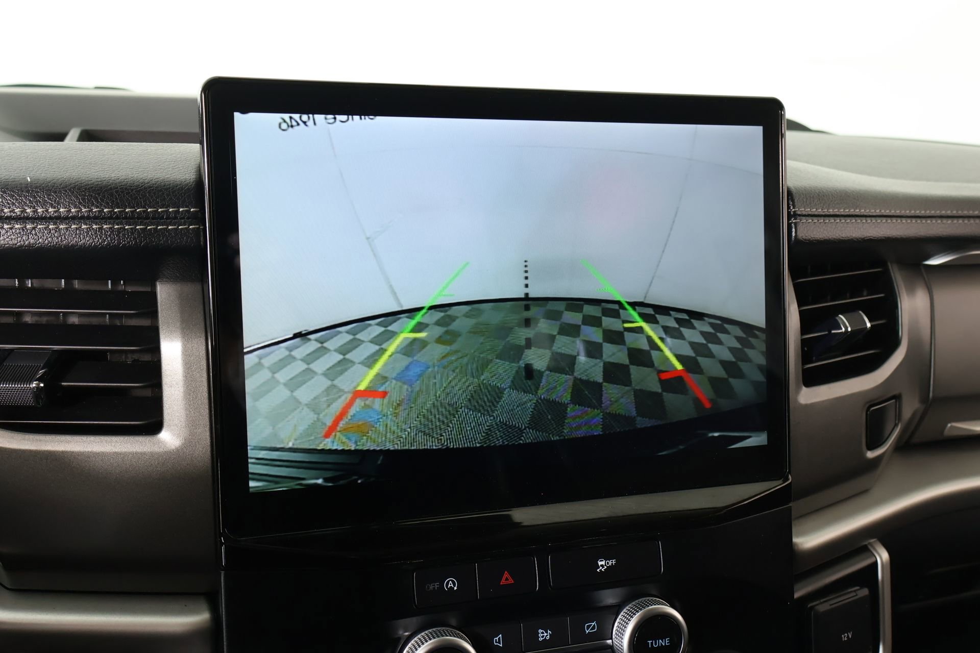 Used 2024 Ford Expedition Max XLT image 6