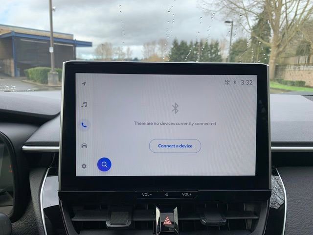 Used 2025 Toyota Corolla SE w/ SE Premium Package image 14