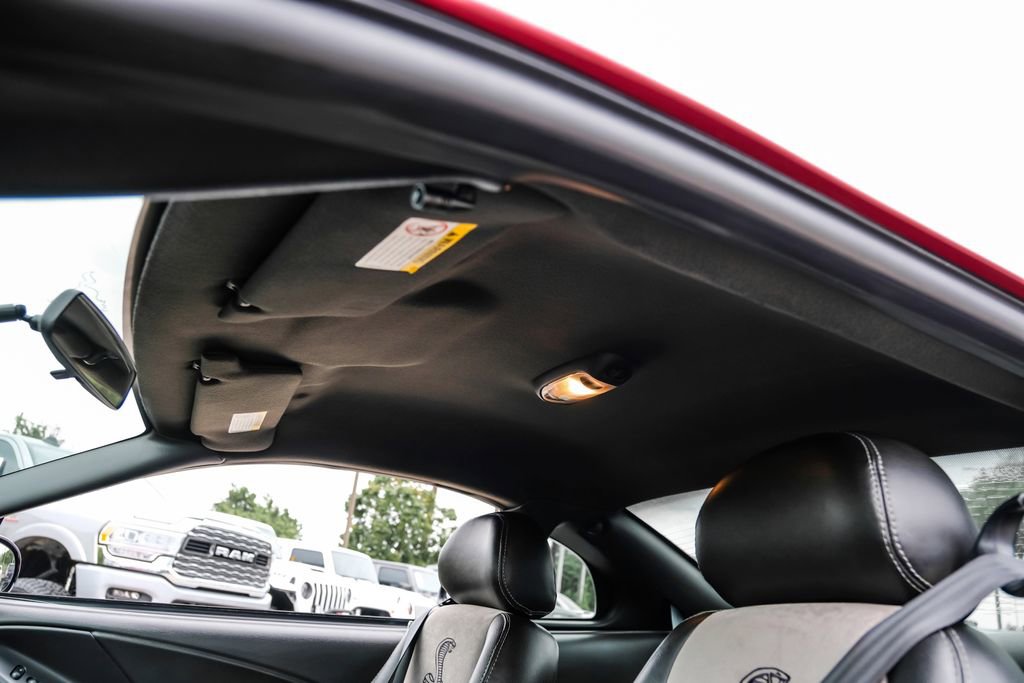 Used 2004 Ford Mustang Cobra image 30