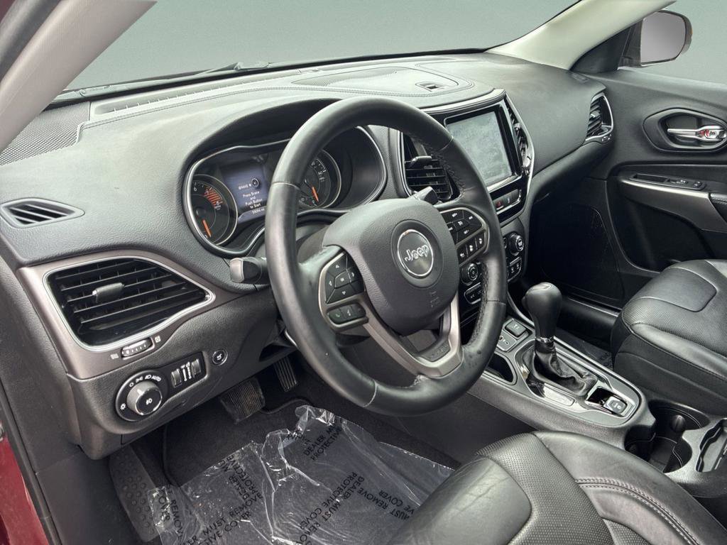 Used 2019 Jeep Cherokee Limited w/ Luxury Group FWD image 35