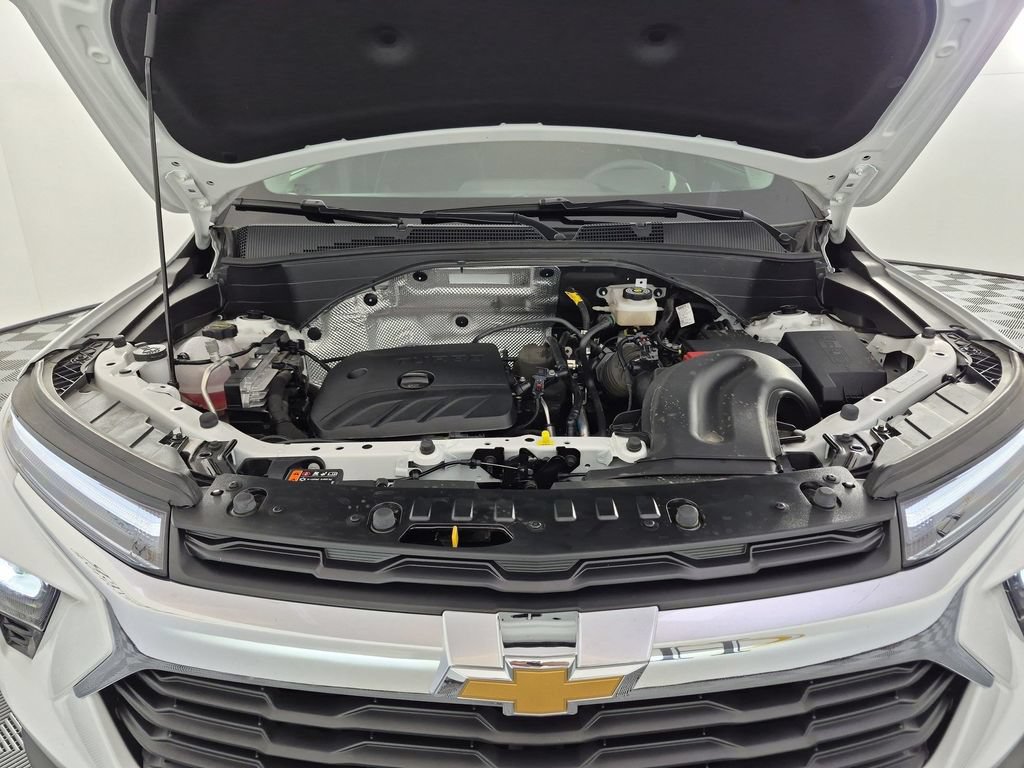 Certified 2026 Chevrolet TrailBlazer LT w/ Driver Confidence Package FWD image 39