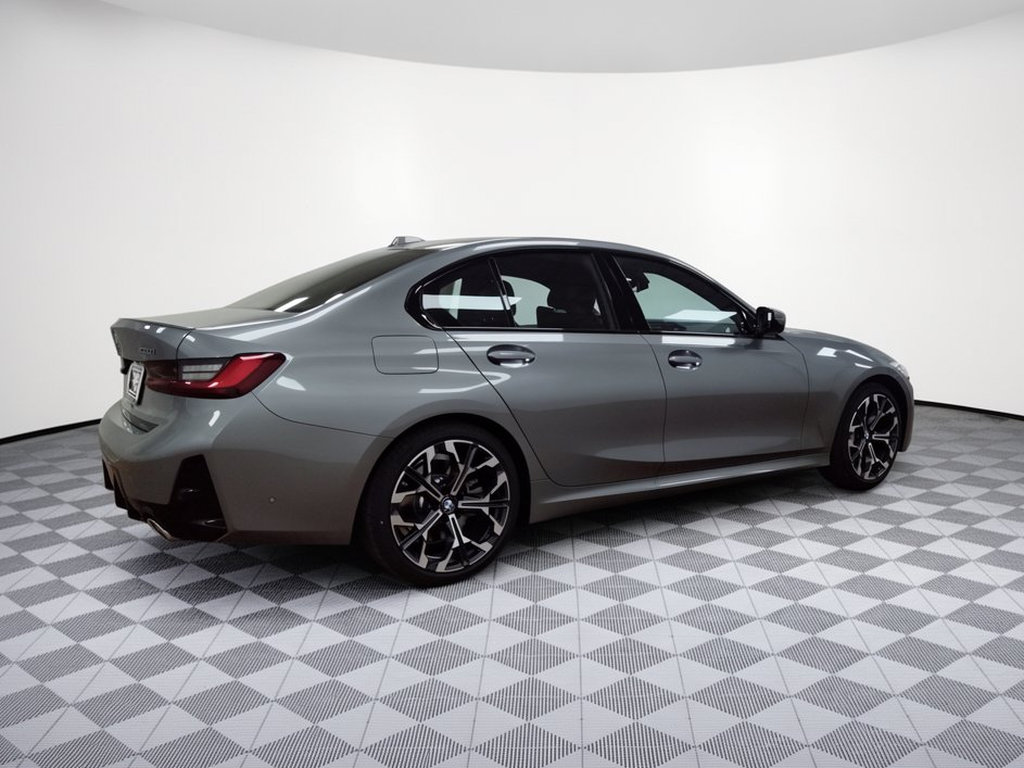 Used 2026 BMW 330i xDrive Sedan w/ M Sport Package AWD/4WD image 9