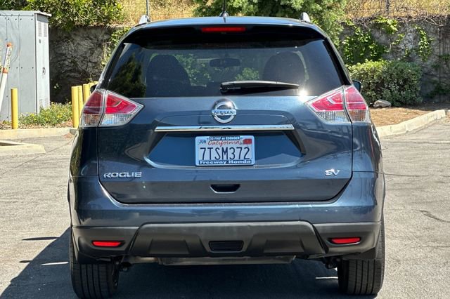 Used 2016 Nissan Rogue SV w/ SV Premium Package image 5