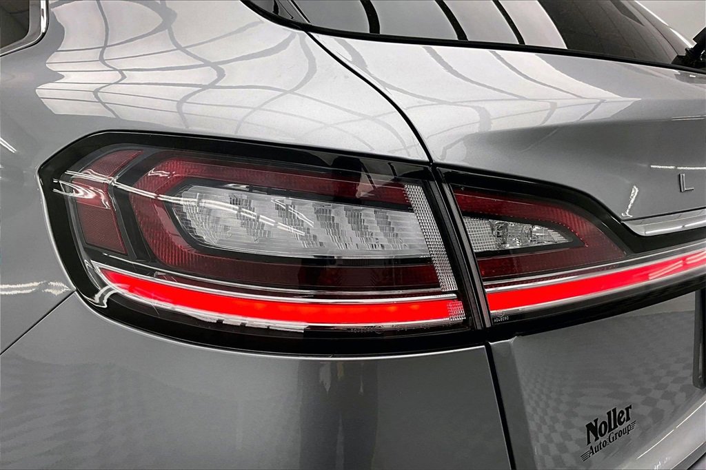 Used 2021 Lincoln Nautilus Reserve w/ Cargo Utility Package image 30