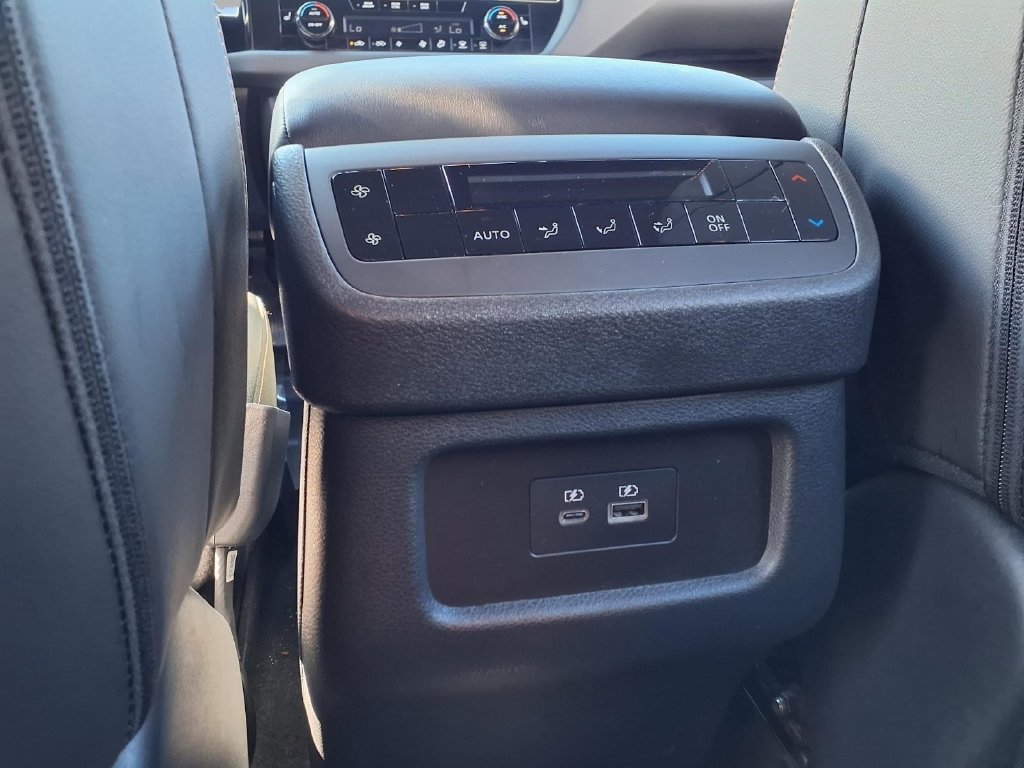 Used 2025 Nissan Pathfinder Rock Creek AWD/4WD image 23