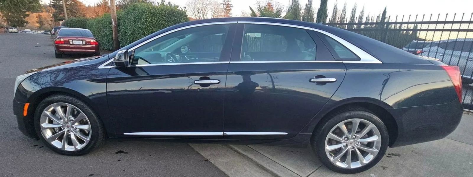 Used 2014 Cadillac XTS Luxury w/ Driver Awareness Package image 7