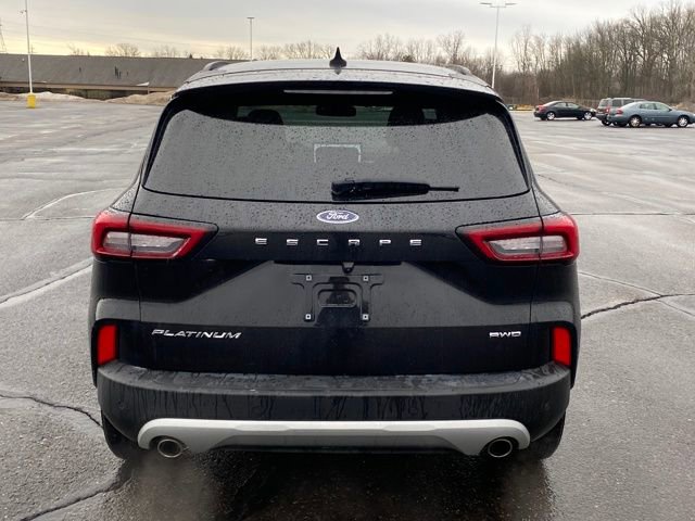 Used 2023 Ford Escape Platinum image 4