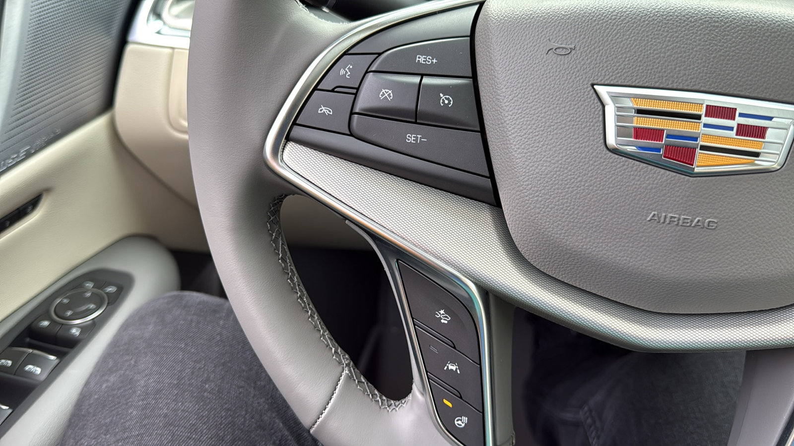 New 2026 Cadillac XT5 Premium Luxury w/ Driver Assist Package image 16