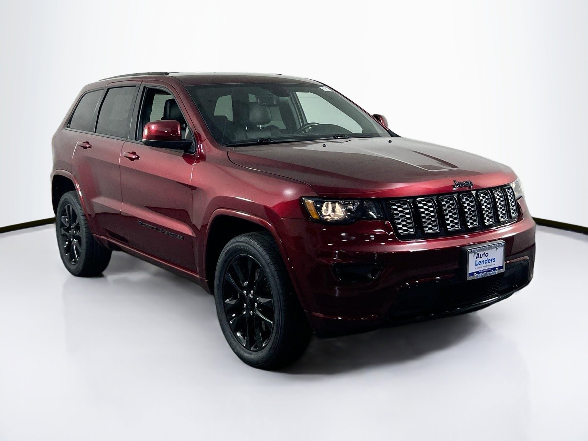 Used 2022 Jeep Grand Cherokee Laredo X image 3