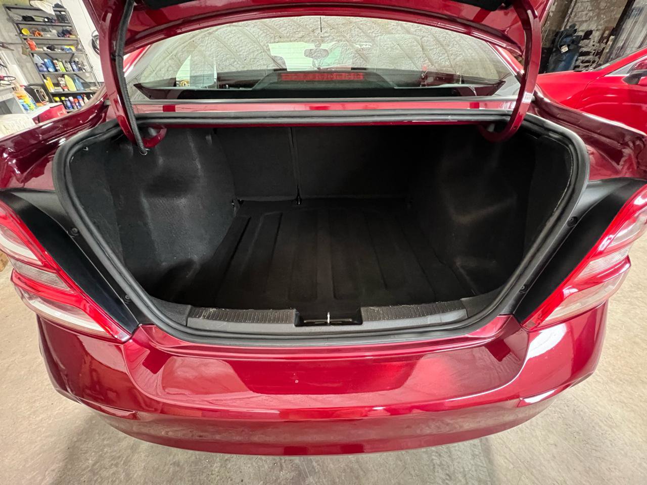 Used 2020 Chevrolet Sonic LT w/ Convenience Package image 20