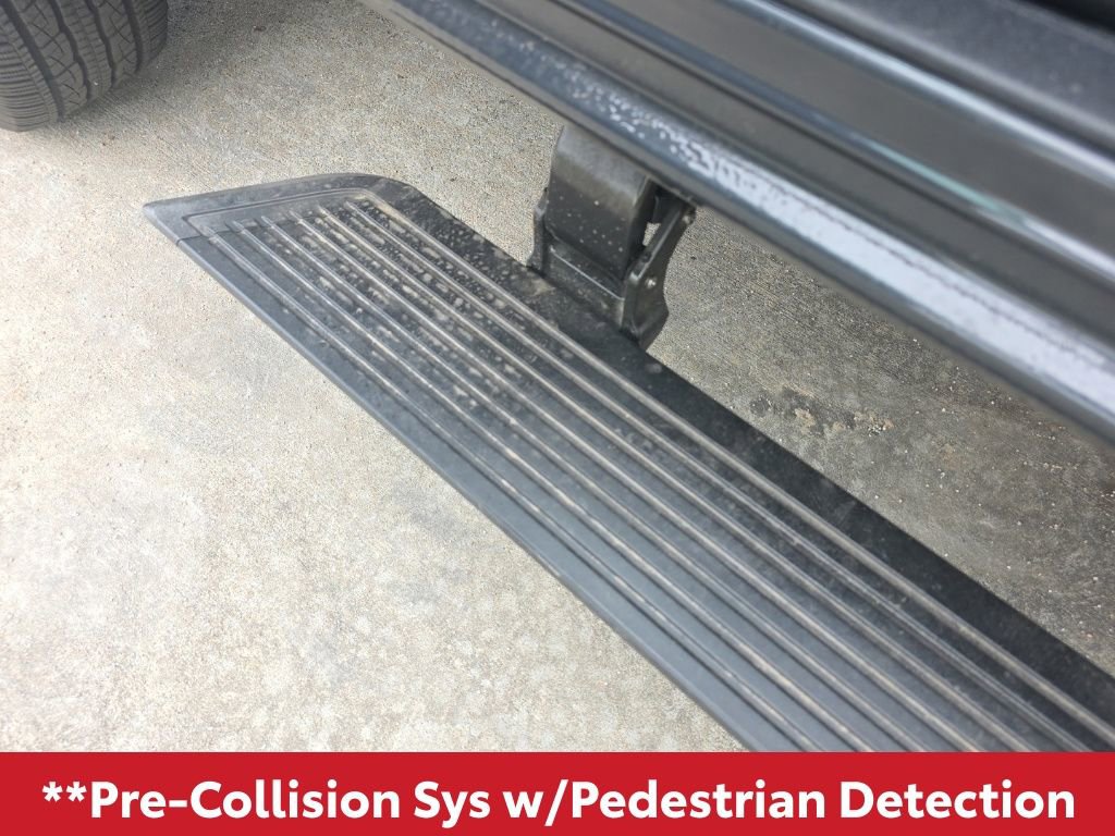 Used 2024 Toyota Tacoma Limited AWD/4WD image 19