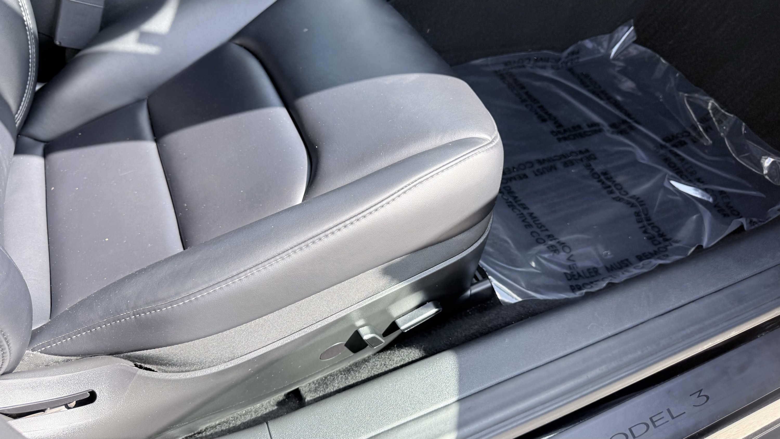 Used 2023 Tesla Model 3 Standard Range image 42