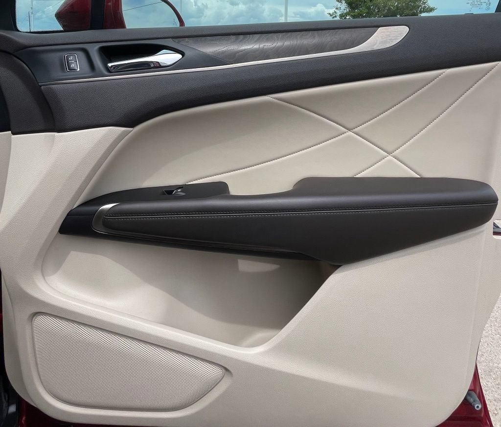 Used 2018 Lincoln MKC Reserve AWD/4WD image 33