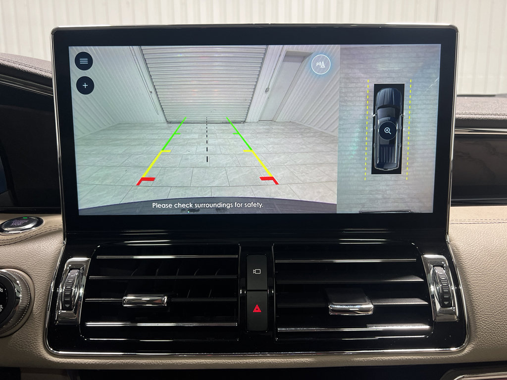 Used 2023 Lincoln Navigator L Reserve image 13