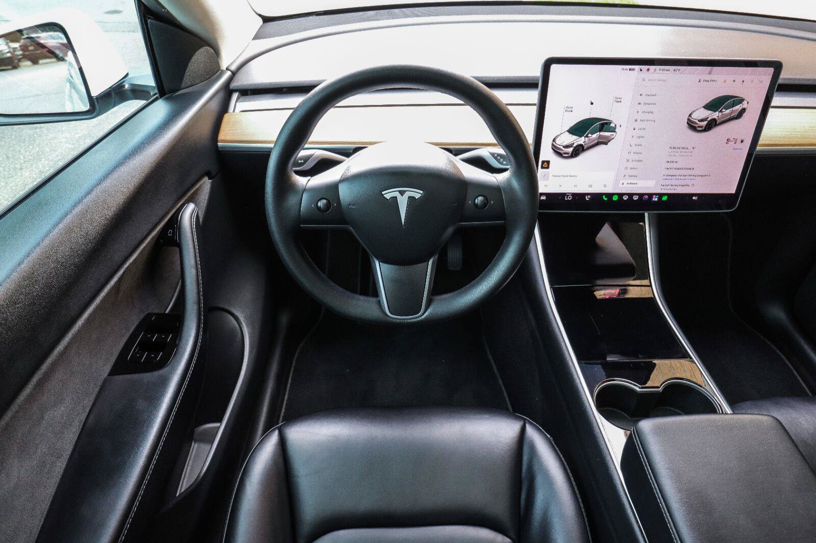 Used 2020 Tesla Model Y Long Range AWD/4WD image 23