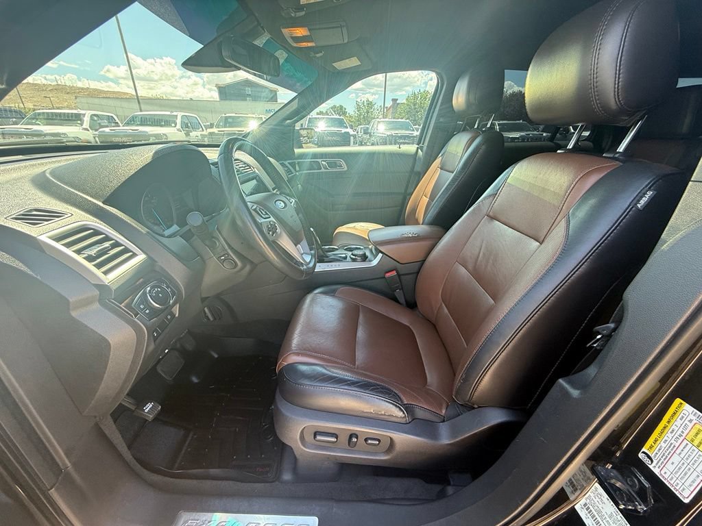 Used 2014 Ford Explorer Limited w/ Equipment Group 302A AWD/4WD image 10