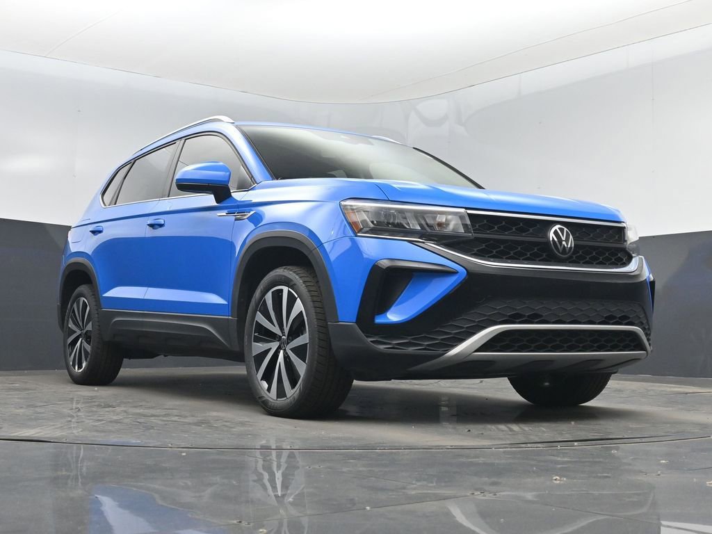 Used 2022 Volkswagen Taos SE FWD image 32