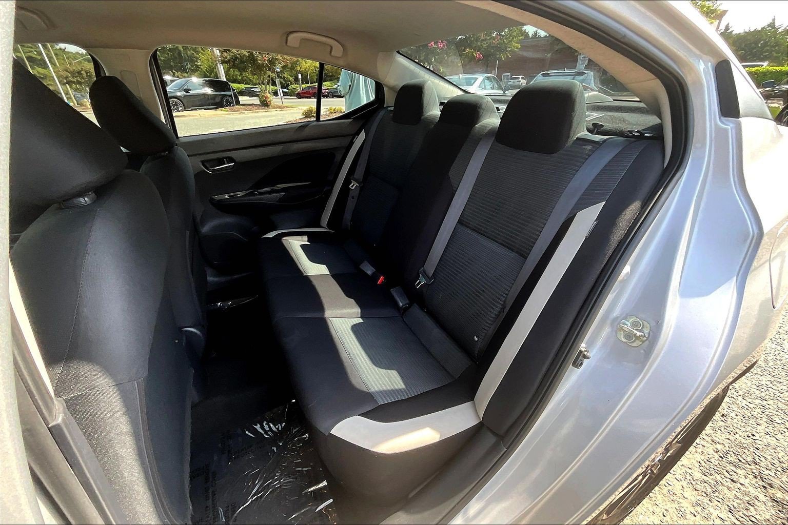 Used 2021 Nissan Versa SV FWD image 27
