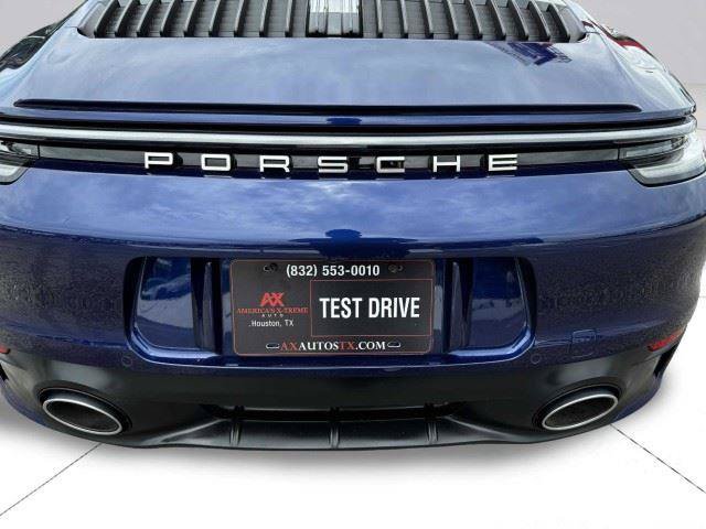 Used 2024 Porsche 911 Carrera RWD image 15